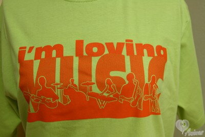 I´m loving music - jemne zelené L