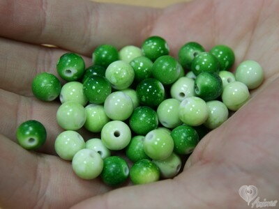 Korálka melír guľa 7 mm - mix zelený svetlo, tmavo (10 ks)